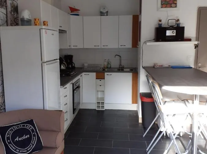 בית נופש Maison Les Bains *