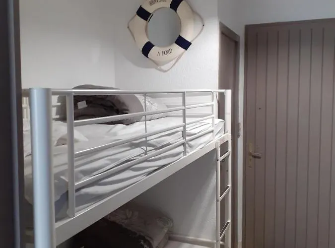 בית נופש Maison Les Bains *